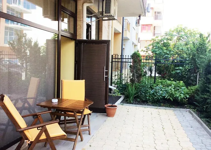 Stamopolu Lux Ground Floor Hotell *