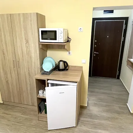 Stamopolu Lux Ground Floor Готель